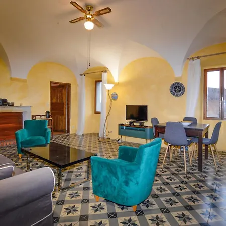 Apartman Beautiful In With Wifi Chiatra